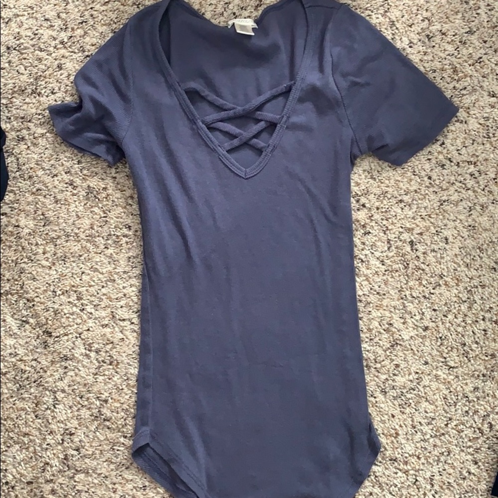 Tee